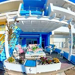 Beach Shack Studio S&L